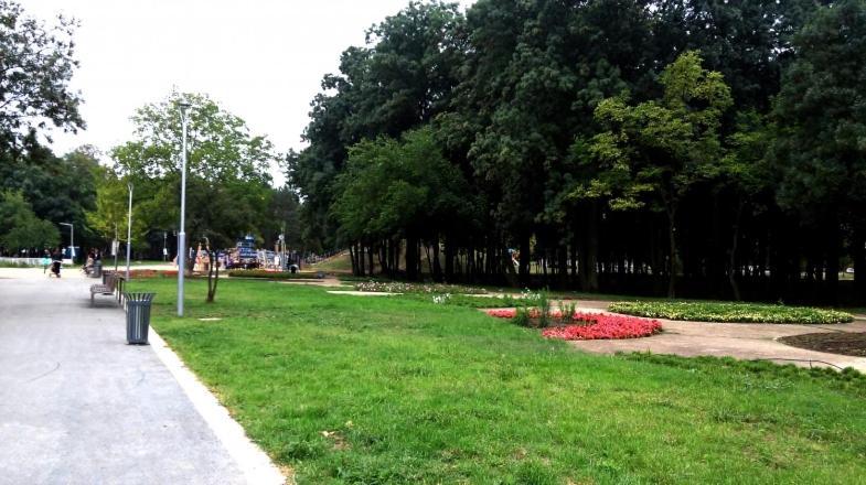 North Park Suite София Екстериор снимка